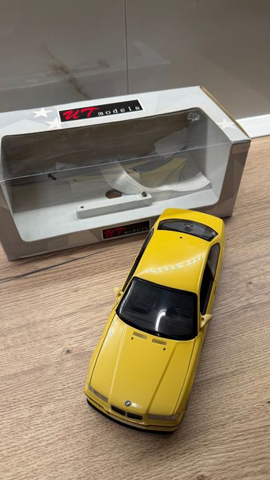 Macheta BMW M3 1:18