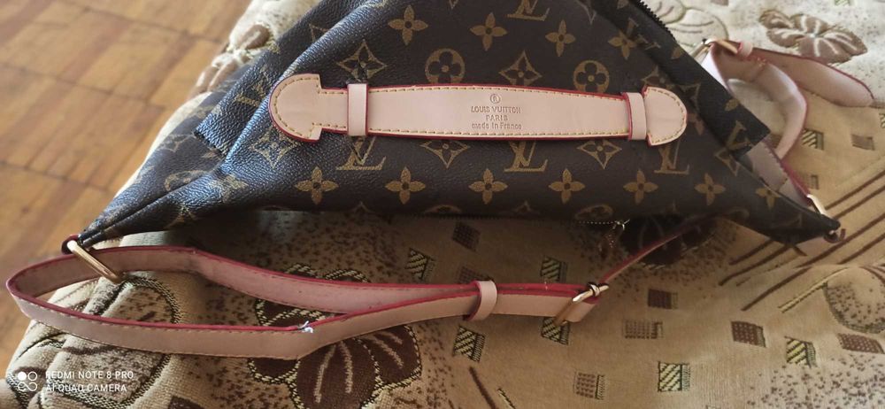 Сумка на пояс  луис витон