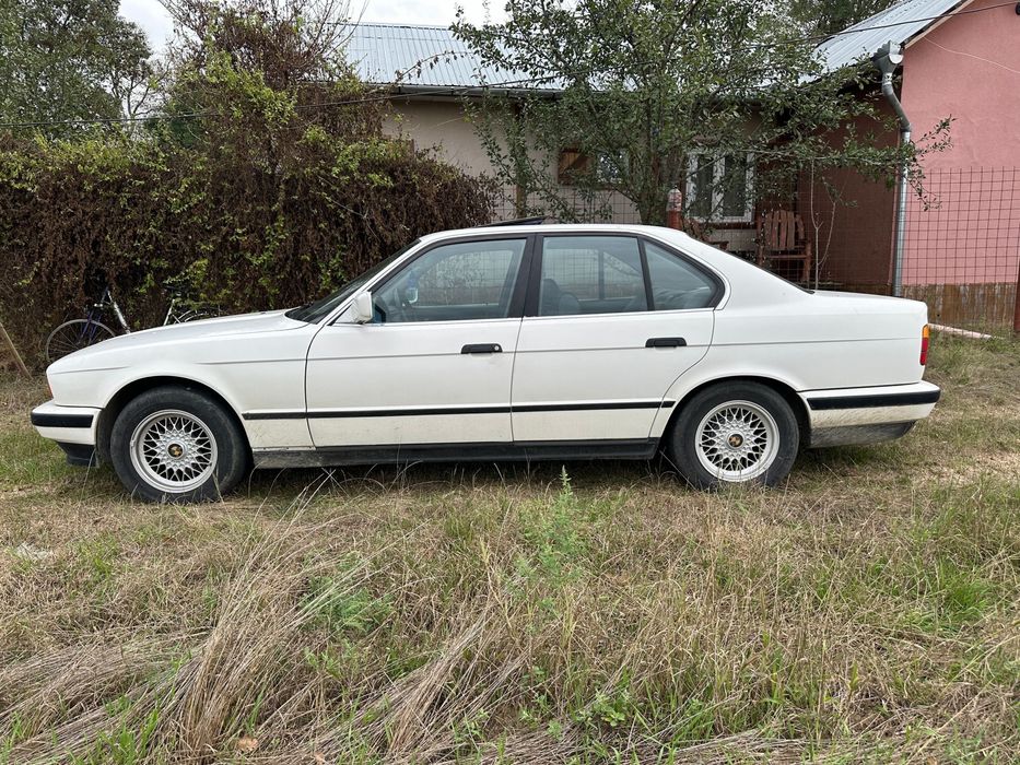 BMW 5 Series 1989 — imagine 3