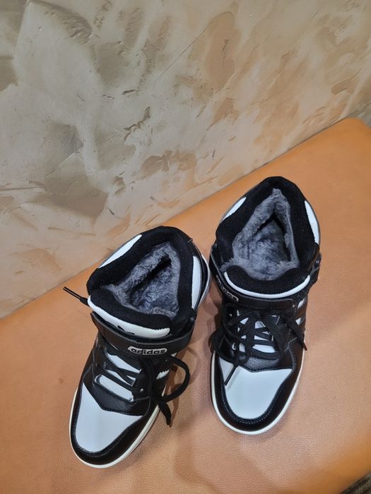 Зимние кроссовки детские