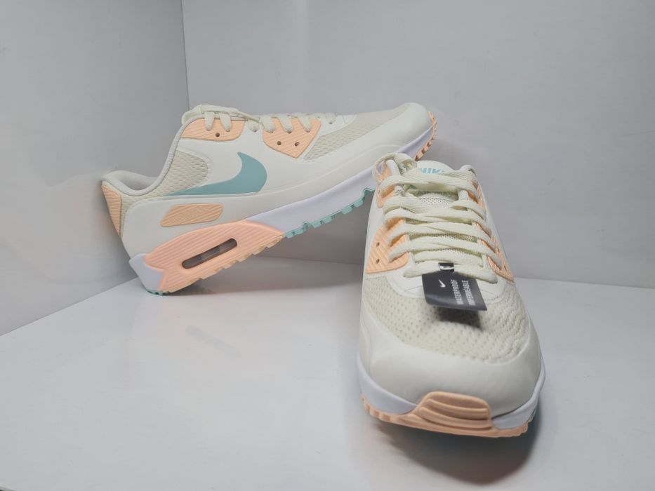 Кецове Nike Air Max 90

Нови без кутия.

Размер 45 стелка 29 см.

Цена