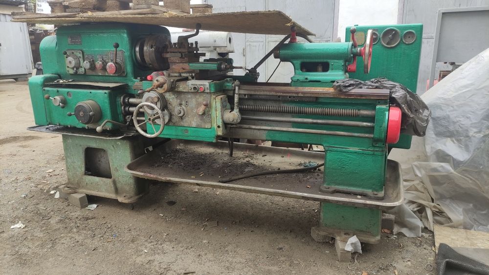 Токарный станок 1к62