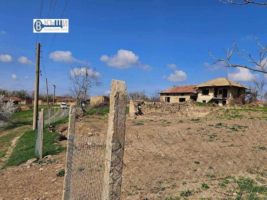 Продава се Къща в с. Каранци, Област Велико Търново - 100 кв.м за 102 €/кв.м - Снимка #1