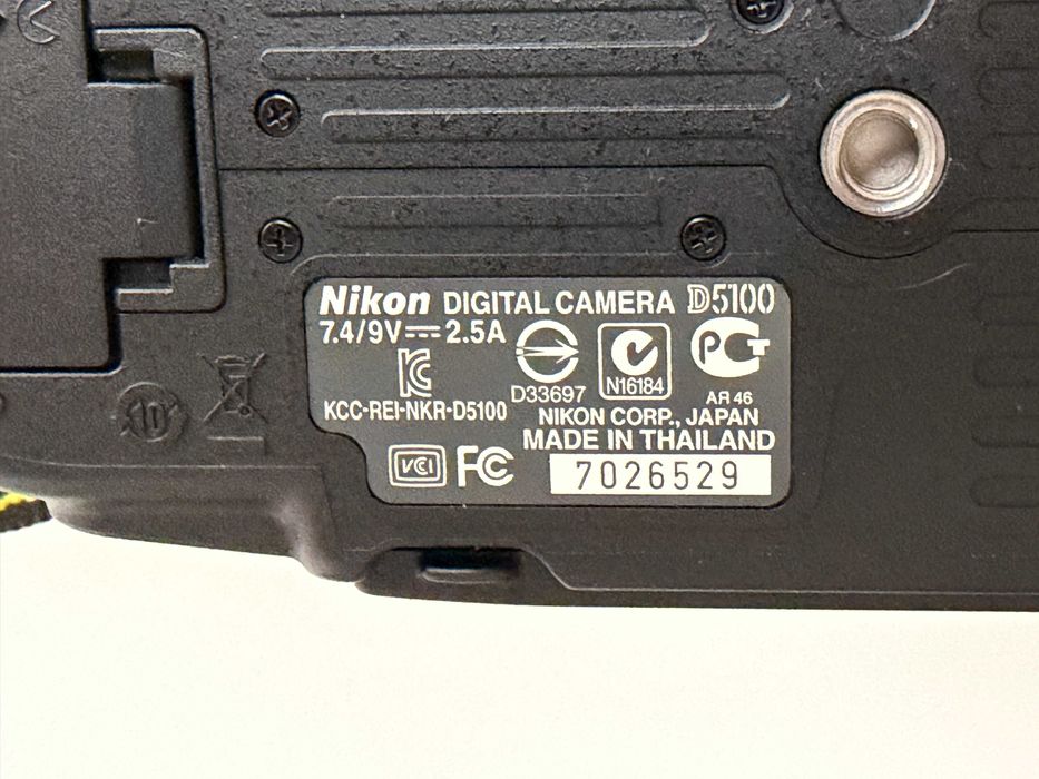 Nikon D5100 комплект на 2618 кадъра