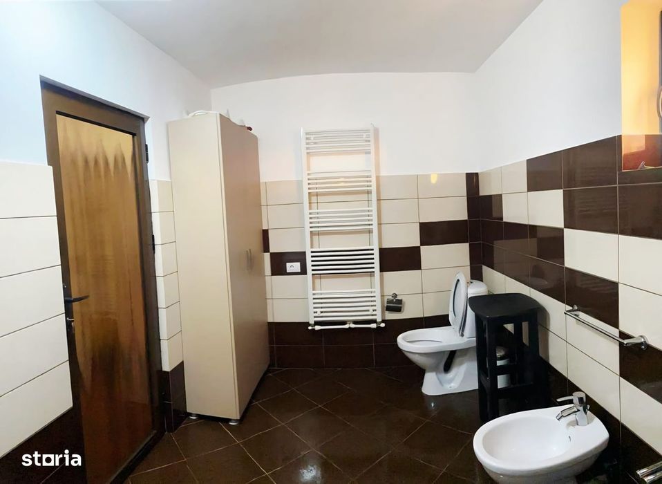 De închiriat Casă 6 camere Sediu firmă Birouri 220mp Miroslava
