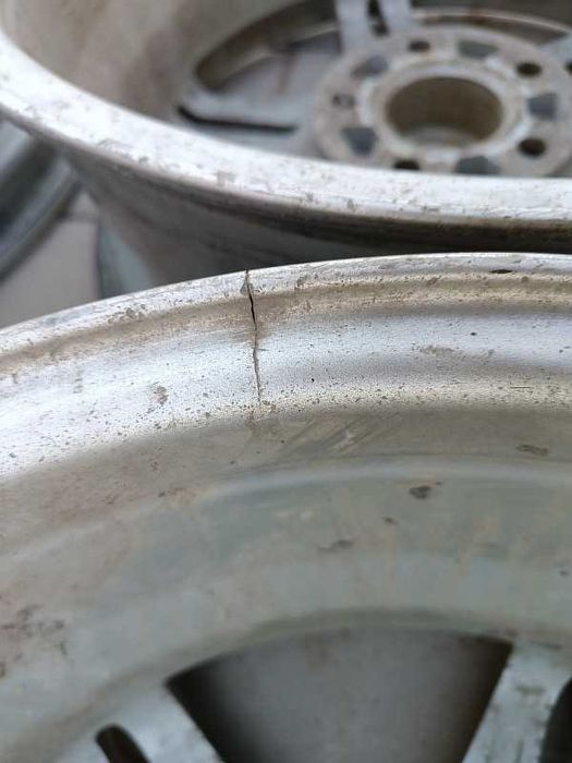 Продам оригинальные легкосплавные диски "Speedline"