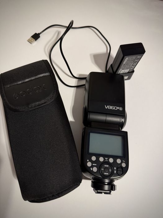 godox v860 iii second hand si noi de vanzare • Anunturi • OLX.ro