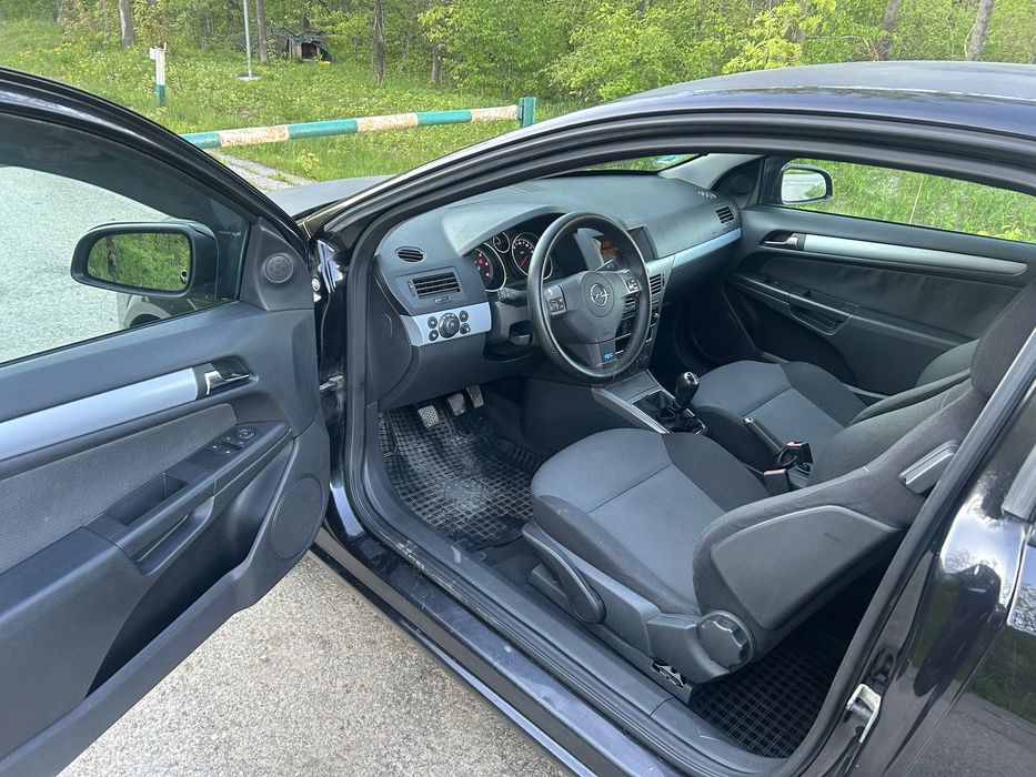 Opel Astra H gtc 2006
