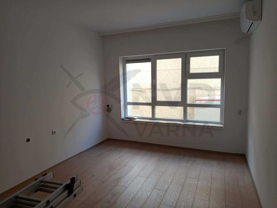 Дава се под наем Офис в Варна, Гръцка махала - 100 кв.м за 1100 € - Снимка #3