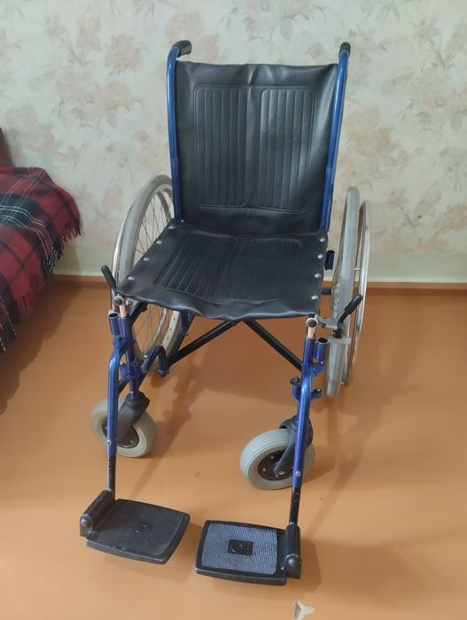 Инвалидная коляска