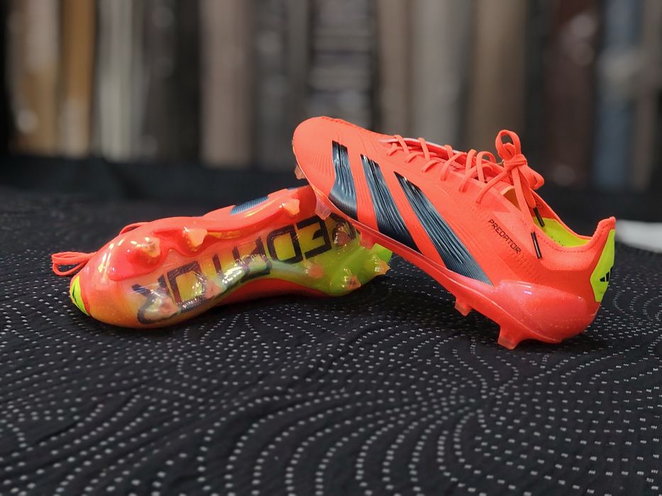 Ghete fotbal Adidas Predator Elite FG officiale