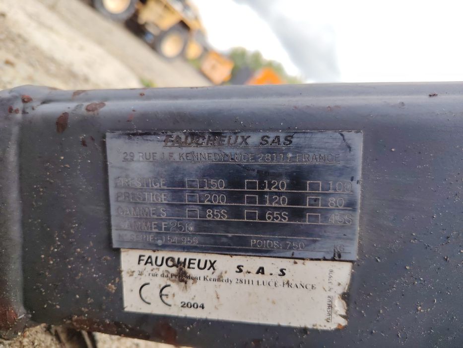 Incarcator frontal pentru tractor