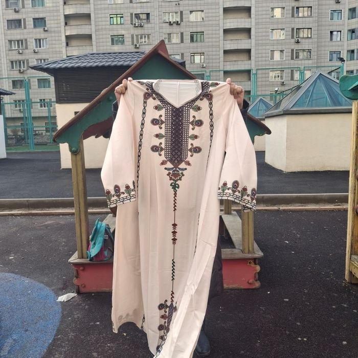 Продам платье летнее