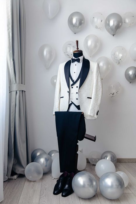 Smoking elegant 3 piese (sacou + pantalon + vestă)