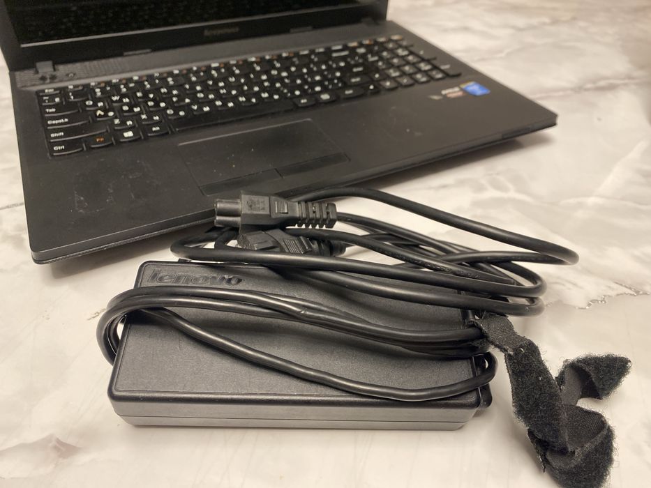 Lenovo IdeaPad G500 15’6. Intel core i7.AMD Radeon Graphics
