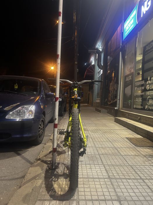 Продавам: Commencal supreme v3