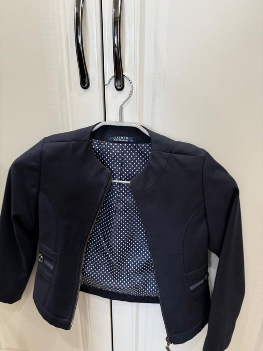 Продам пиджак школьный для девочки