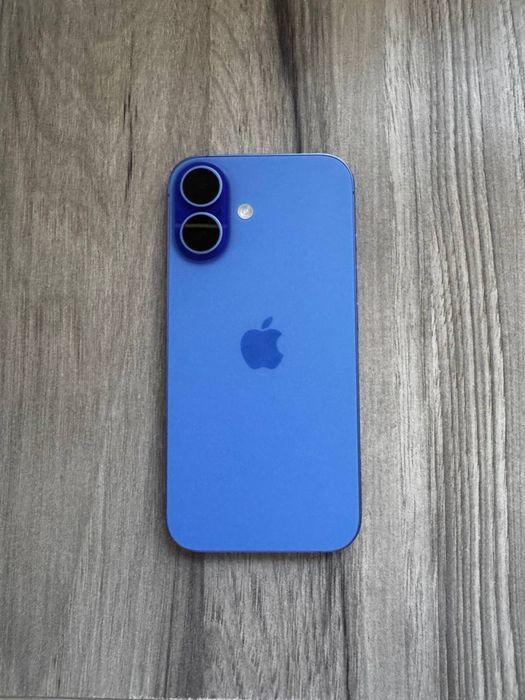 iPhone 16  256 gb
