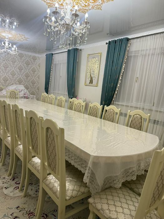 Стол отырғыштарымен бірге