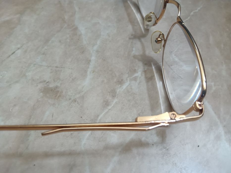 Универсални диоптрични очила с метална рамка