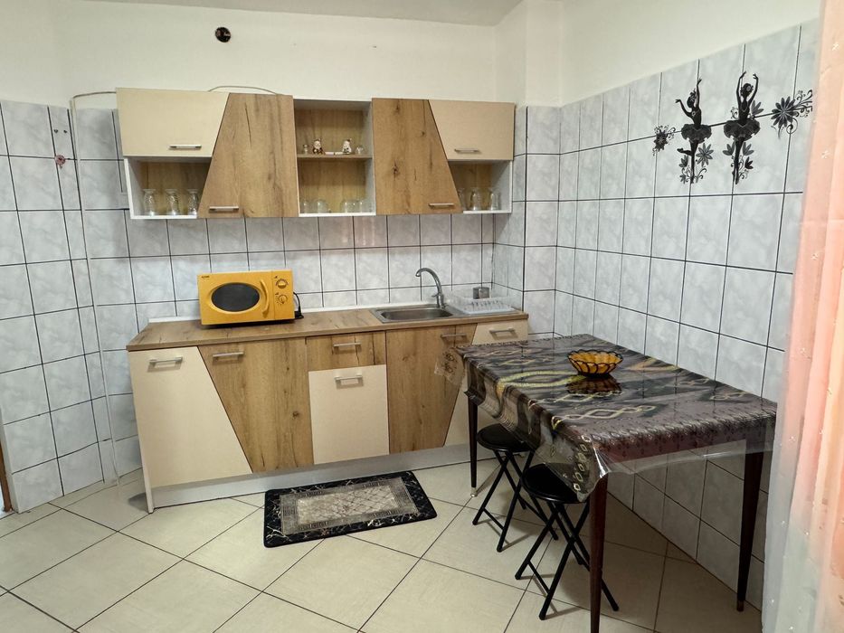 Apartament de închiriat