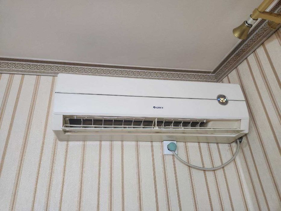 кондиционер продаётся GREE 18