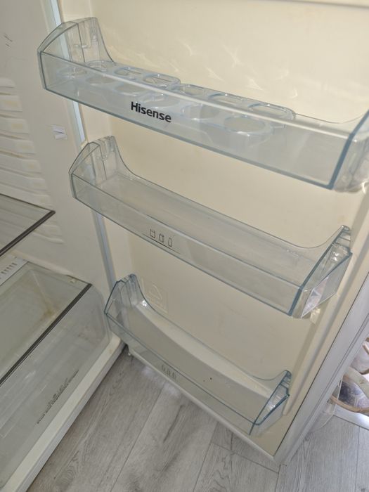 Хладилник Hisense