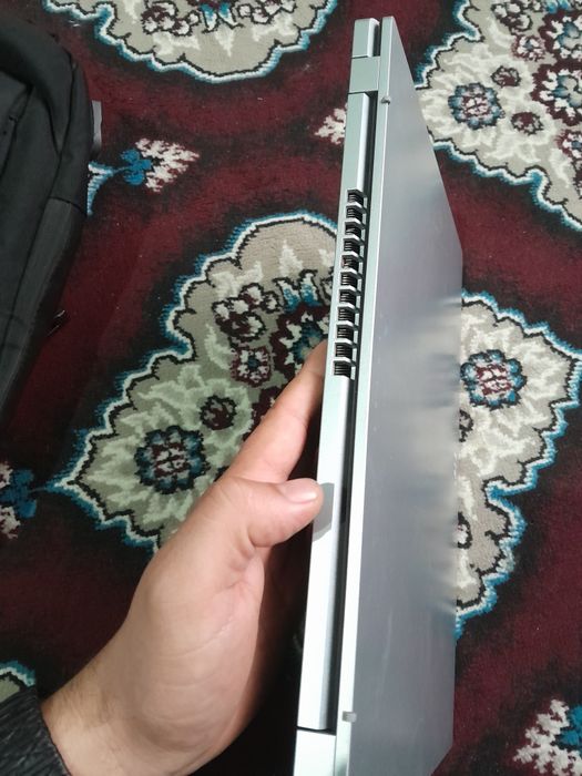 Noutbook  Acer care3