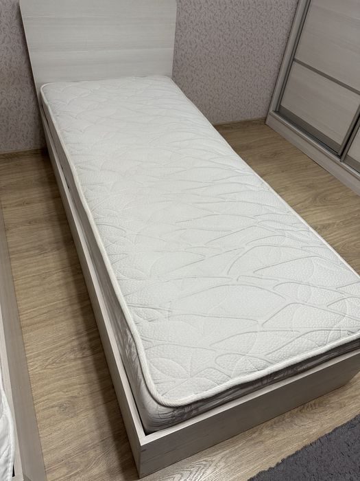 Кровать односпальная