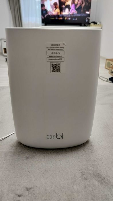 Router wireless cu SIM Netgear Orbi LBR20 Tri-Band Mesh 2.2Gbps Cat.18
