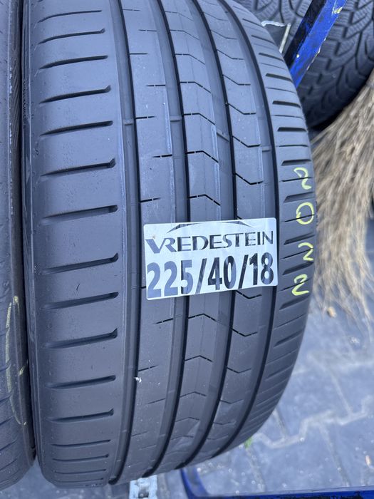 225/40/18  verdestain