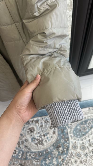 Продается демисезонная куртка.