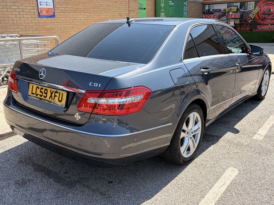 MERCEDES-BENZ E-Class 0 — imagine 4