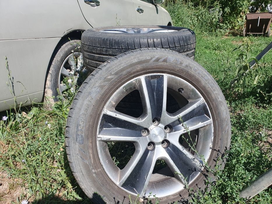 Продам шины с дисками на субару