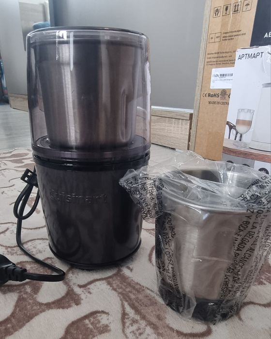 Мелачка за подправки и ядки