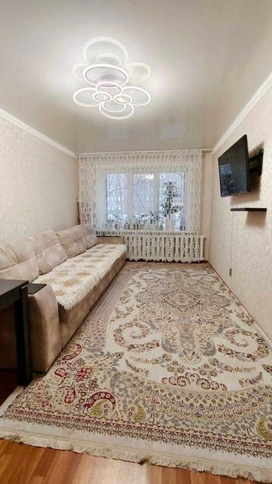 Продам 3 комнатную в 20 МКР!