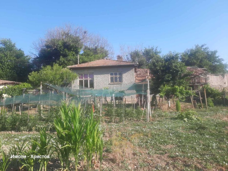 Продава се Къща в с. Ивански, Област Шумен - 87 кв.м за 528 €/кв.м - Снимка #2