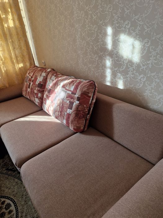 Продам угловой диван
