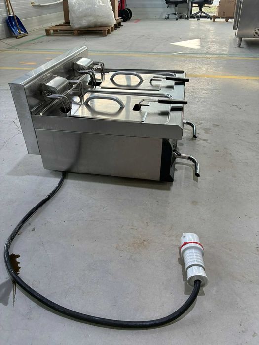 GGMGASTRO Friteuza electrica - 10 + 10 litri (18kW) SKU EFK873H-10+10N