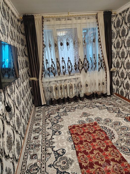 Navoiy shahrida arzon narhda uymiz sotiladi 1 xona