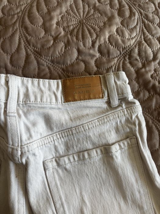 Светлобежови дънки