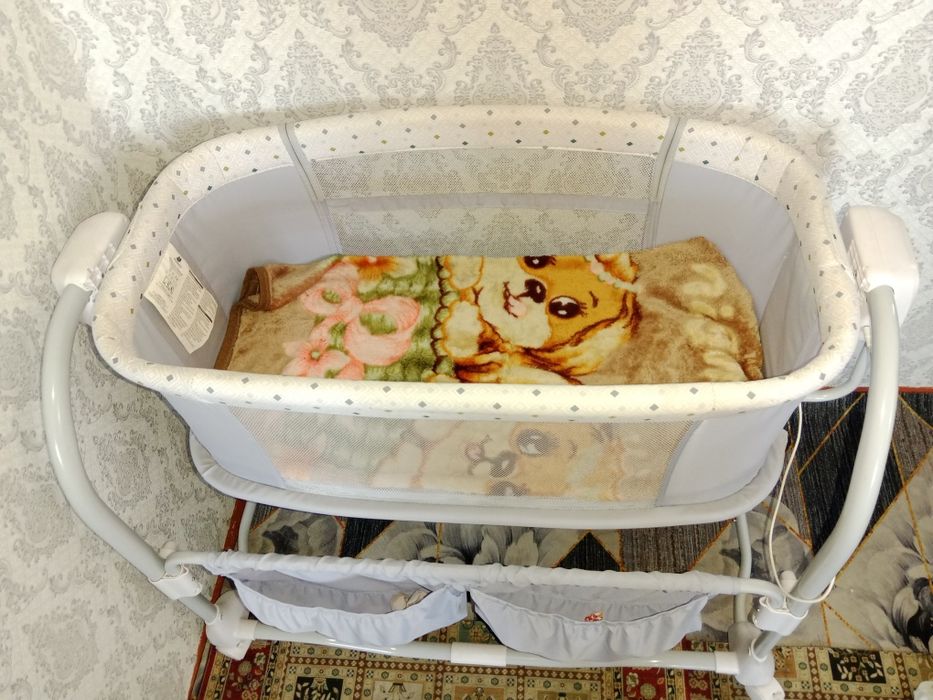 Продам манеж2в1 срочно