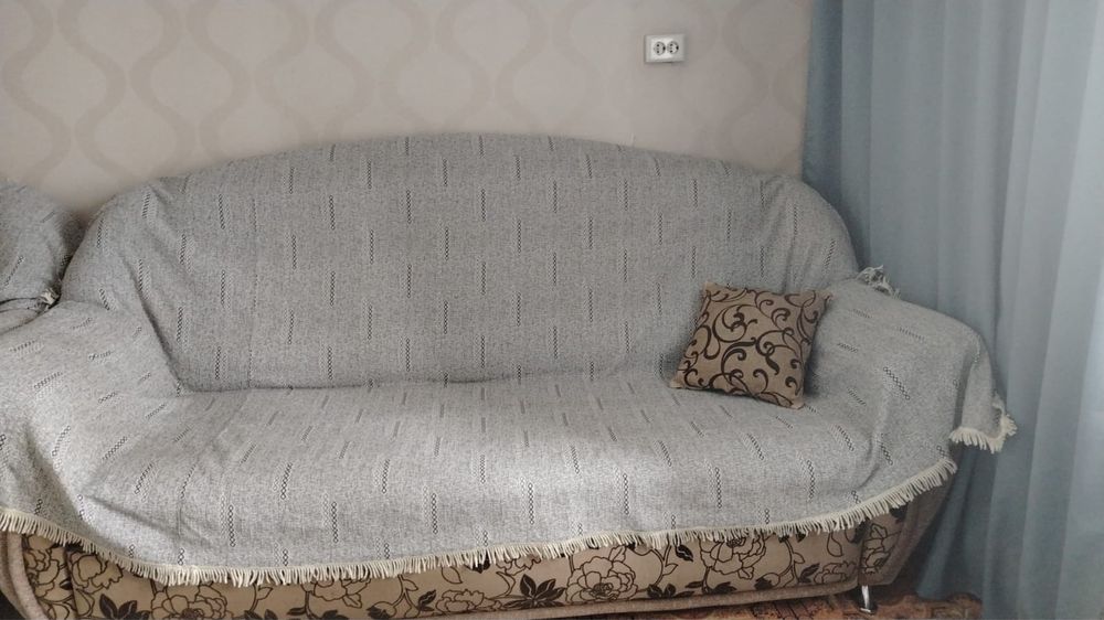 Отдам даром диван