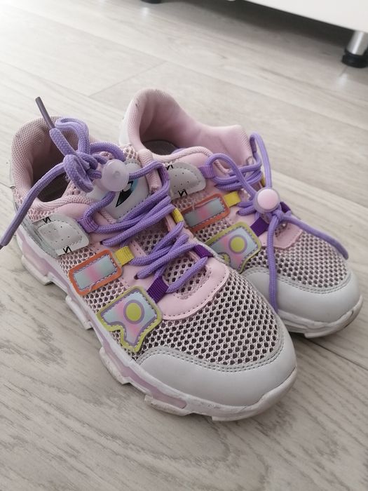 Продам туфельки, сандали 31,32, 34р