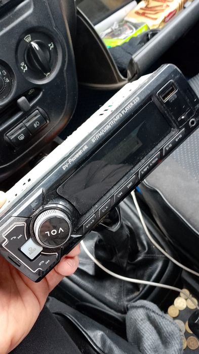 Продам магнитолу