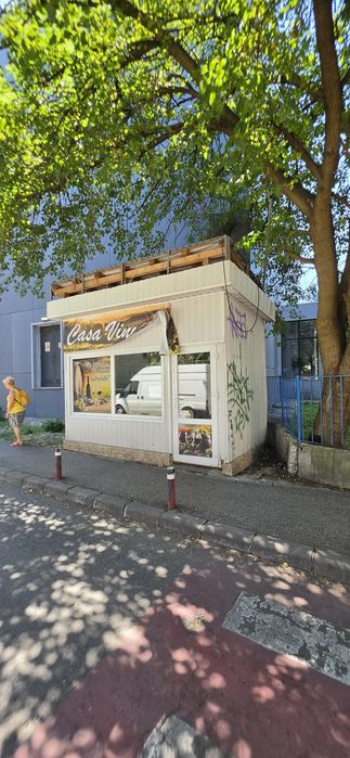 Vând chioșc pentru o afaracere mică