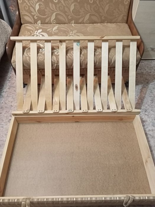 Продам диван-кровать.