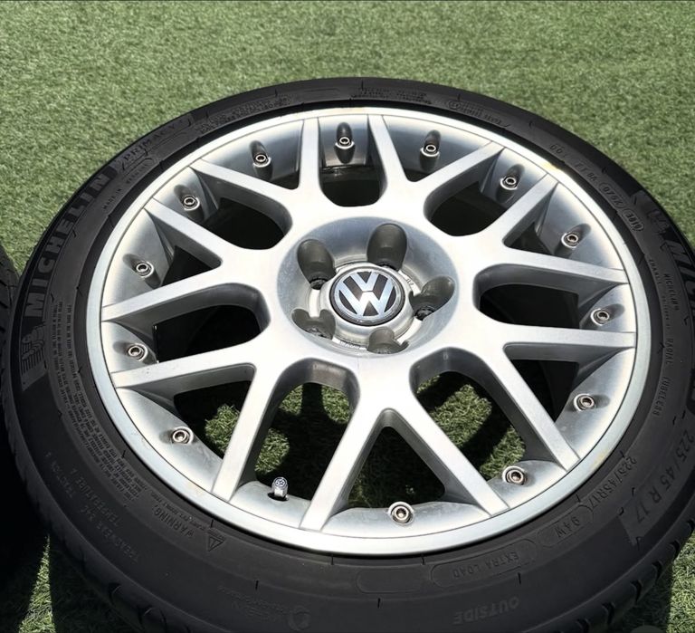 Комплект дисков с резиной