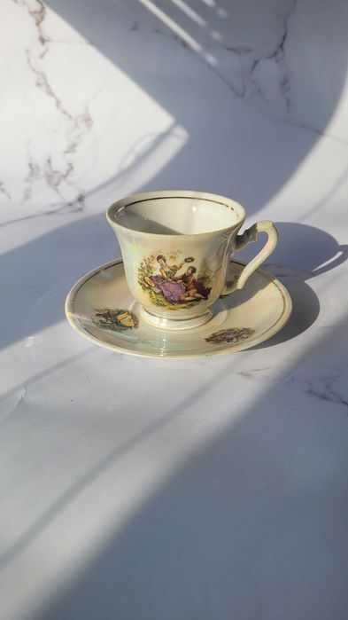 Порцеланов сервиз със седефено покритие