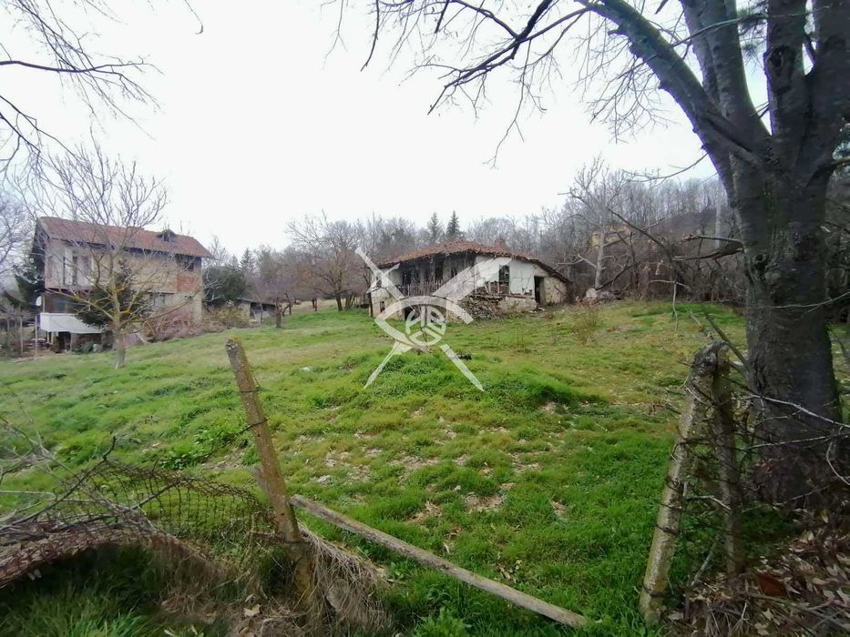 Продава се Парцел в с. Шиварово, Област Бургас - 1052 кв.м за 30 €/кв.м - Снимка #2